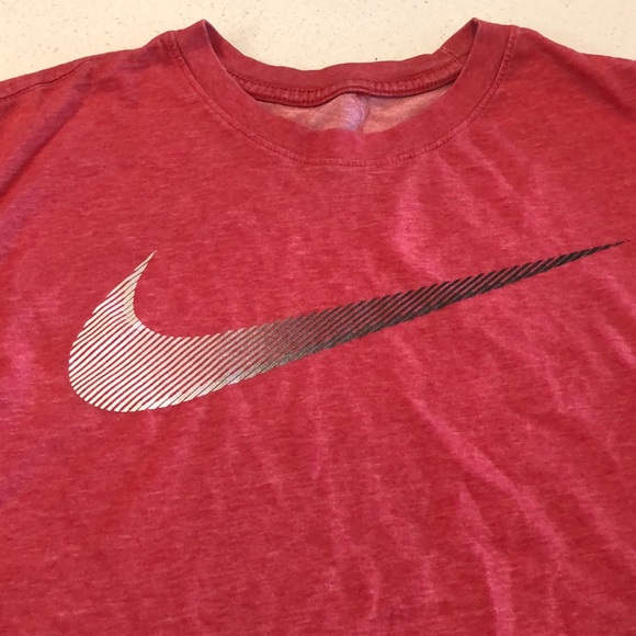 Nike DriFit Cotton T Red - Picture 1 of 2